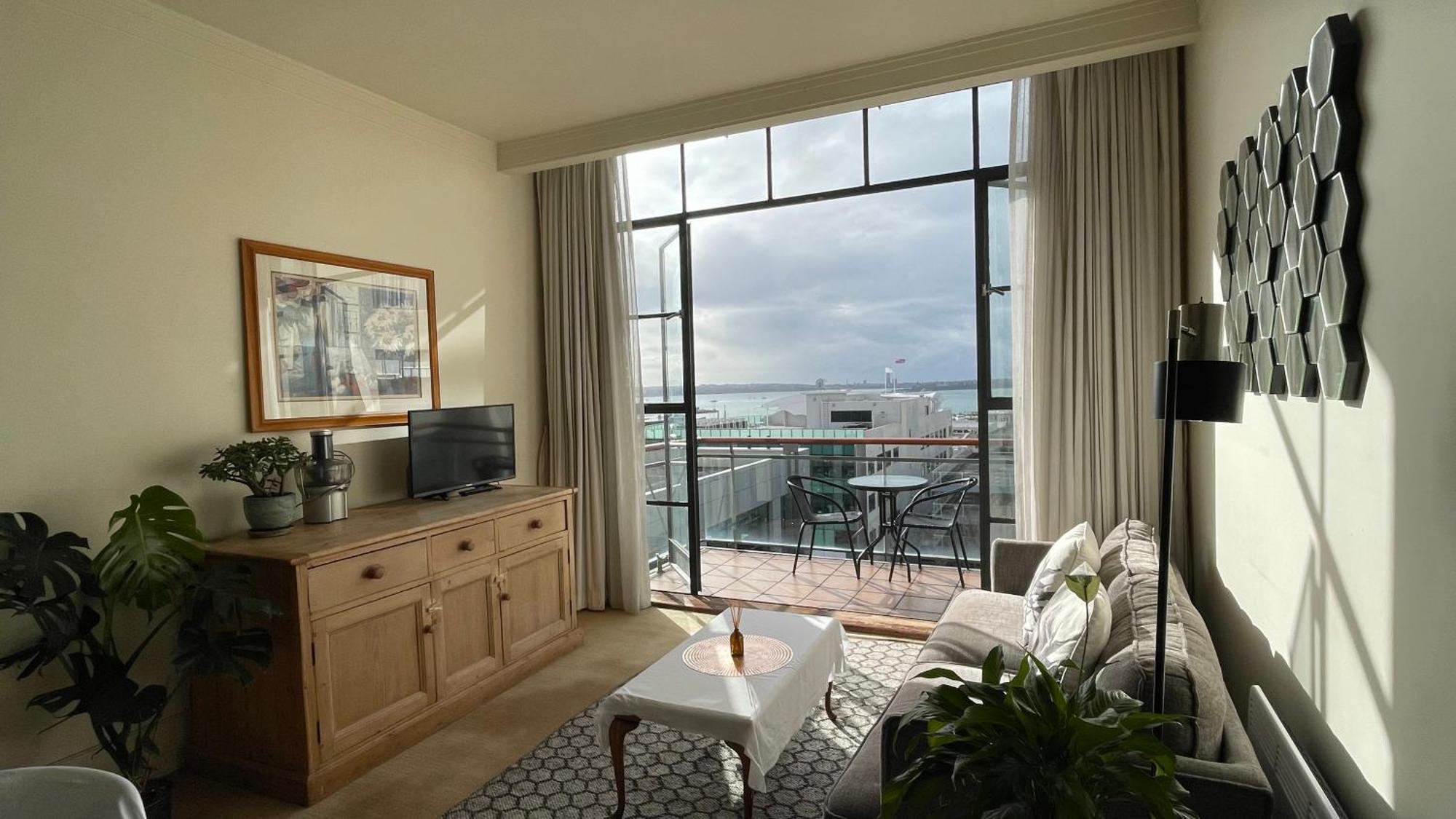 Sea View Heritage Apartment With Balcony โอ๊คแลนด์ ภายนอก รูปภาพ